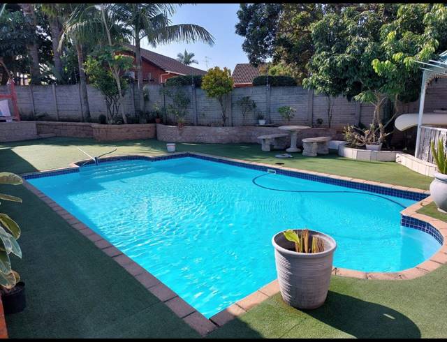 4 BEDROOM HOUSE FOR SALE IN NEW GERMANY